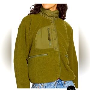 FP Movement
Hit The Slopes Fleece Jacket brand new never worn